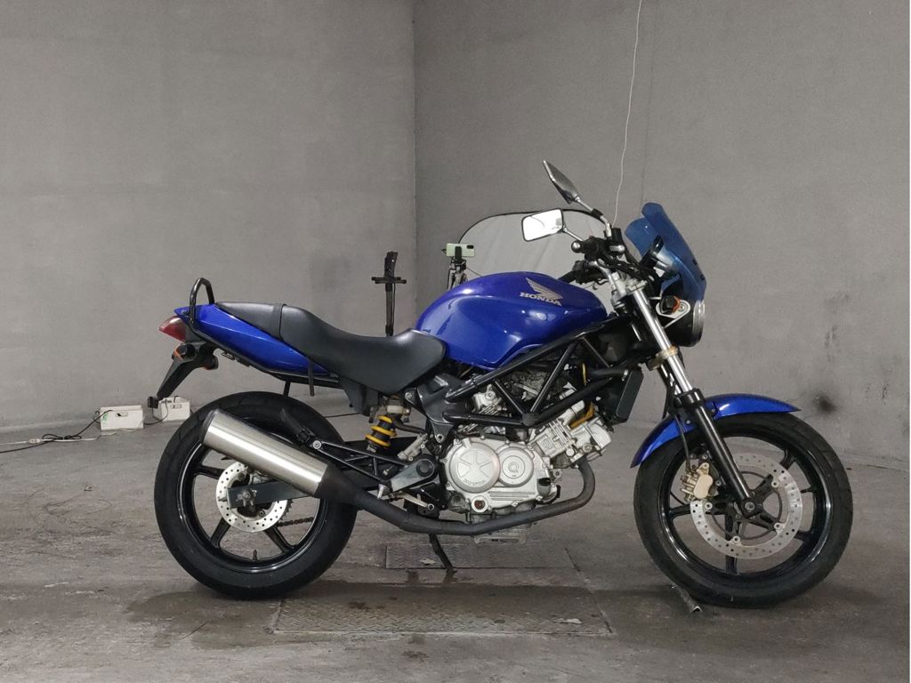 Фото Honda VTR 250 2007 с японского аукциона