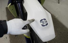 HUSQVARNA 701SM 2016