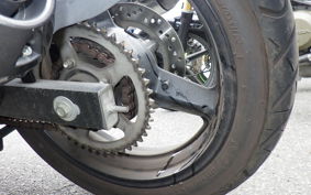 SUZUKI GSR250