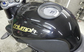 TRIUMPH STREET TRIPLE R 2011