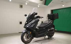 HONDA FORZA 250