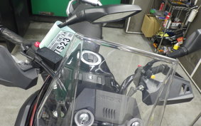 SUZUKI Vｽﾄﾛｰﾑ250A 2013