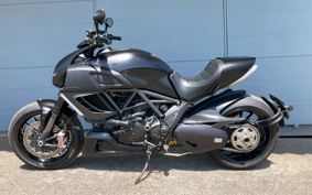 DUCATI DIAVEL 2013 ZDMG102JCDB