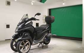 YAMAHA TRICITY 125 1999 SE82J