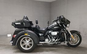 HARLEY FLHTCUTG1750 TRIKE 2016 MAD