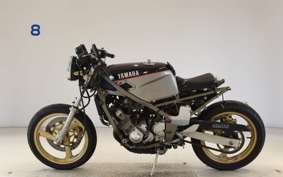 YAMAHA FZR250 2KR