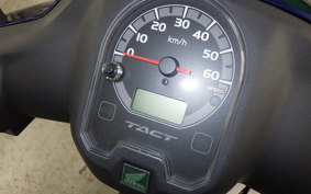 HONDA TACT-4ﾍﾞｰｼｯｸ AF79