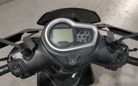 YAMAHA  CYGNUS  RAY ZR SEJ2