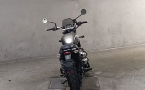 TRIUMPH STREET SCRAMBLER 2021 DAD78G