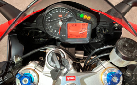 APRILIA RSV4 FACTORY 2013 ZD4RK