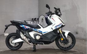 HONDA X-ADV 750 2026 RH21