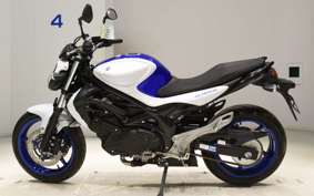 SUZUKI ｸﾞﾗﾃﾞｨｳｽ400 2018 VK58A