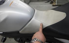 SUZUKI GSR 400 2008
