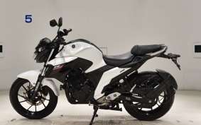 YAMAHA FZ25