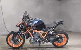 KTM 1290 SUPER  DUKE R V3940
