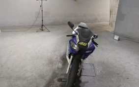 YAMAHA YZF-R6 2001 RJ036