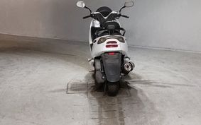 YAMAHA MAJESTY 125 SE27