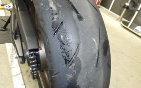 HONDA CB650R E-Clutch 2025 RH17