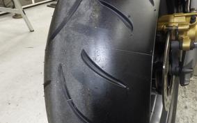 TRIUMPH STREET TRIPLE R 2010