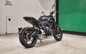 TRIUMPH TRIDENT 660 2026