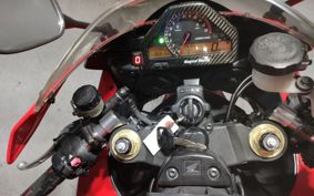 HONDA CBR1000RR 2006 SC57