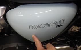 TRIUMPH BONNEVILLE T100 2023