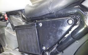 HARLEY XLH883 HUGGER 2000
