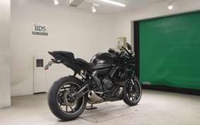 YAMAHA YZF-R7 2022 RM39J