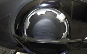 HONDA NM4 VULTUS -02 2015 RC82