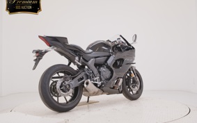 YAMAHA YZF-R7 2025