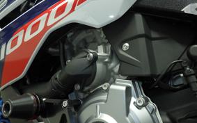 BMW M1000R 2023