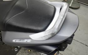 SUZUKI GSR400 A 2015 GK7EA