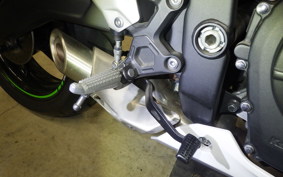 KAWASAKI ZX-25R ZX250E