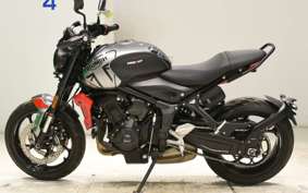 TRIUMPH TRIDENT 660 2023