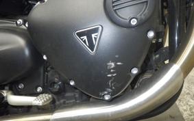 TRIUMPH STREET TWIN 2016