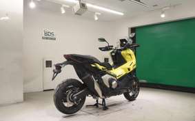 HONDA X-ADV 750 2025 RH21