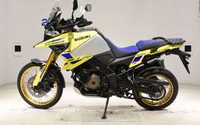 SUZUKI Vｽﾄﾛｰﾑ1050DE 2023 EF11M