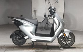 HONDA EM1 e: EF16