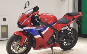 HONDA CBR600RR 2024 PC40