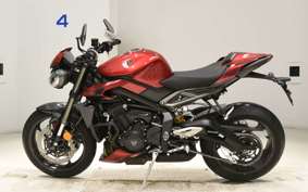 TRIUMPH STREET TRIPLE RS 2025