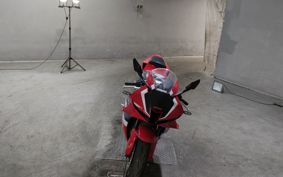 HONDA CBR600RR PC40