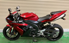 YAMAHA YZF-R1 2004 RN12