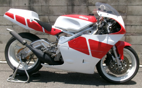 YAMAHA TZ250 4DP
