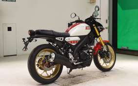 YAMAHA XSR155 2024