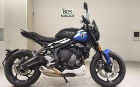TRIUMPH TRIDENT 660 2025