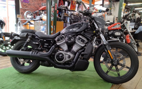 HARLEY  HARLEY RH975 NIGHT  STAR  2022 ZH1