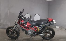 DUCATI  DUCATI  HYPERMOTARD 796 B101AA