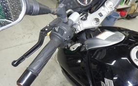 SUZUKI GSR250