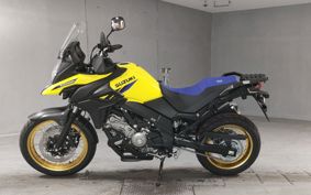 SUZUKI DL650 ( V-Strom 650 ) C733M