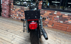 HARLEY XL883L 2010 CR2